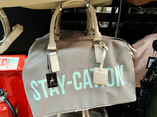 Stores to buy women's zippered tote bags Peterborough