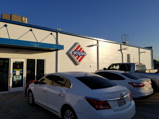 Stripes, 902 N Brazosport Blvd, Freeport, TX 77541, USA, 