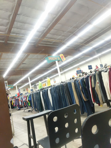 Thrift Store «Thrift Town», reviews and photos, 3645 San Pablo Dam Rd, El Sobrante, CA 94803, USA