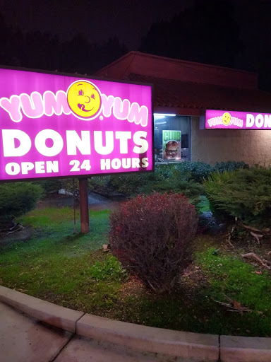 Donut Shop «Yum Yum Donuts», reviews and photos, 1090 Meridian Ave, San Jose, CA 95125, USA