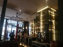 Atmosphère du Restaurant Pinzutu à Neuilly-sur-Seine - n°5