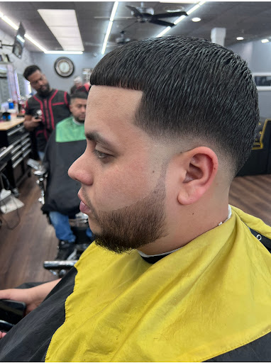 Barber Shop «Los Compadres Barber Shop», reviews and photos, 314 Moody St, Waltham, MA 02452, USA