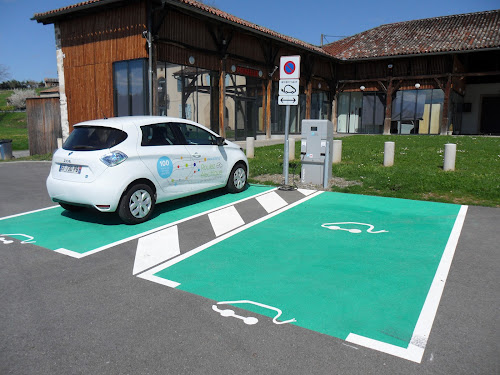 Borne de recharge de véhicules électriques Borne de recharge SDEHG Beauchalot