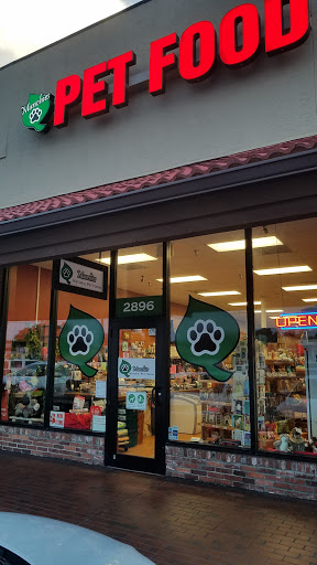 Pet Supply Store «Munchies Natural Pet Foods», reviews and photos, 2896 W Bay Dr, Belleair Bluffs, FL 33770, USA