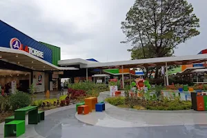 Supermercado La Torre CC. Paseo Andaria - Chimaltenango image