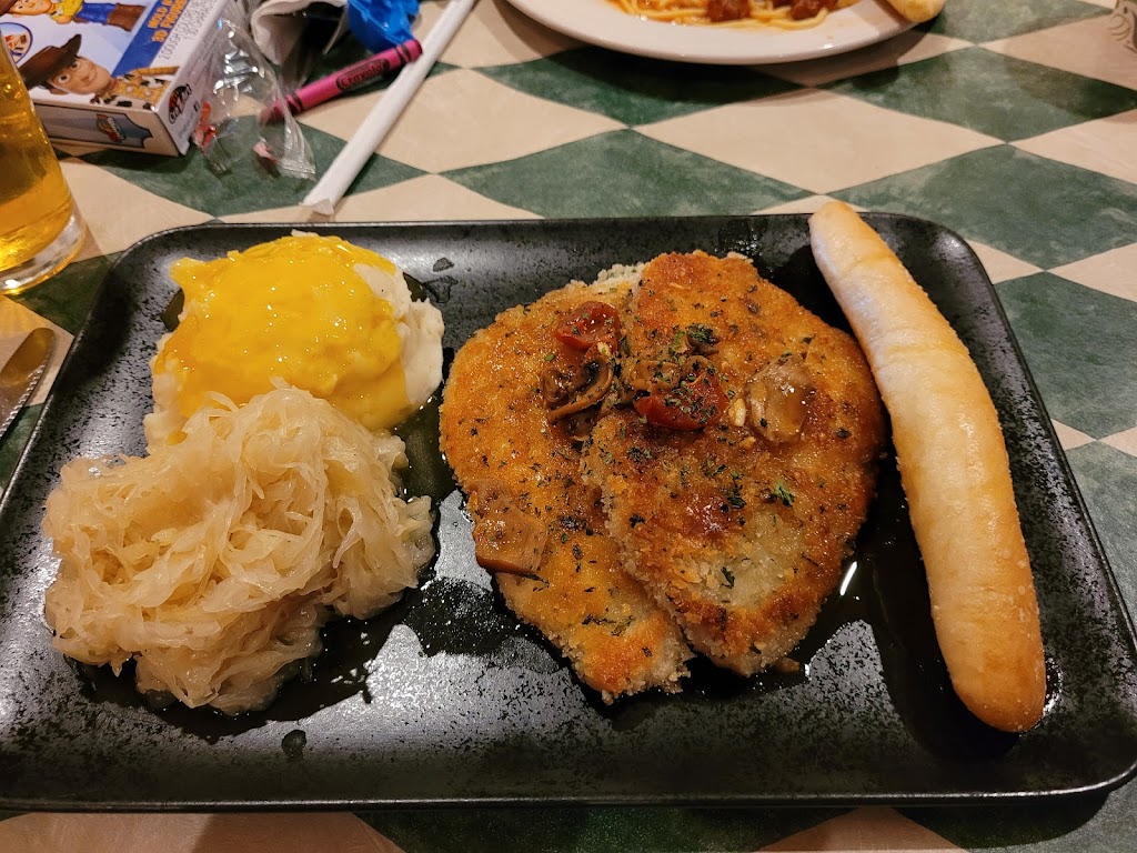 Schnitzelbank Biergarten 48734