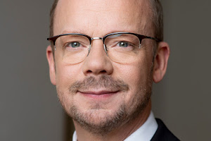 Herr Dr. med. Alexander Schönborn