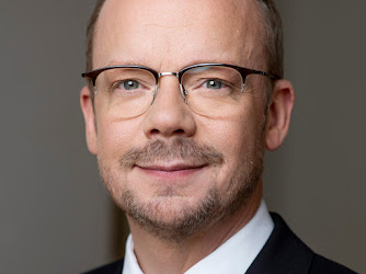 Herr Dr. med. Alexander Schönborn