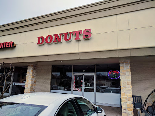 Lake Highland Donuts, 9661 Audelia Rd, Dallas, TX 75238, USA, 