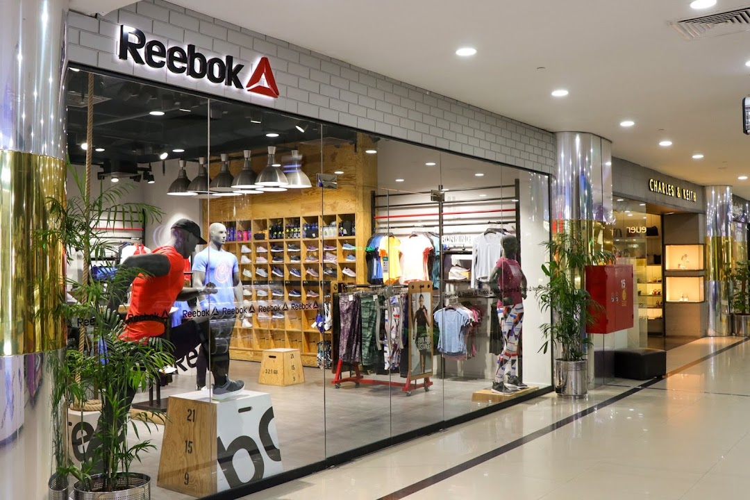 Reebok Shoes Safa Gold Mall