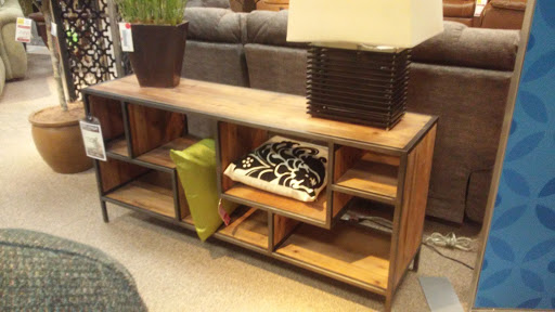 Furniture Store «Wolf Furniture», reviews and photos, 1215 W Patrick St, Frederick, MD 21702, USA