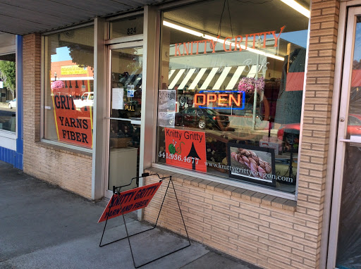 Knitty Gritty Yarn Store, 824 S Main St, Lebanon, OR 97355, USA, 