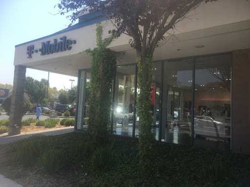 Cell Phone Store «T-Mobile», reviews and photos, 1200 Macdonald Ave, Richmond, CA 94801, USA