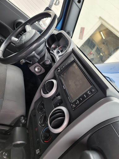 Used Car Dealer «Vancouver Car Company», reviews and photos, 9333 NE Hwy 99, Vancouver, WA 98665, USA