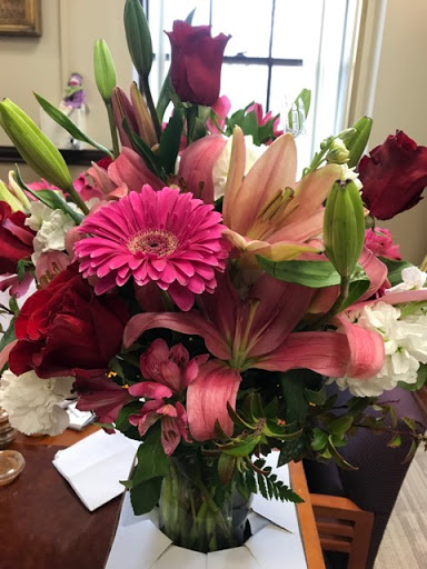 Florist «Petite Flower Shop», reviews and photos, 1501 Harry Wurzbach Rd, San Antonio, TX 78209, USA