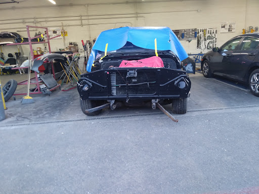 Auto Body Shop «Caliber Collision», reviews and photos, 5 Auto Center Dr, Tustin, CA 92782, USA
