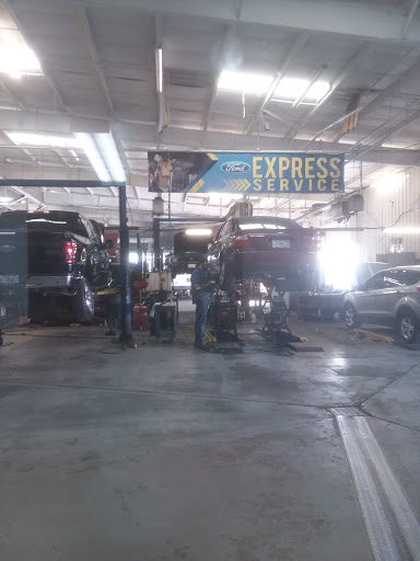 Car Repair and Maintenance «Pep Boys Auto Service & Tire», reviews and photos, 5546 L B McLeod Rd, Orlando, FL 32811, USA