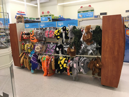 Pet Supply Store «PetSmart», reviews and photos, 1520 Pleasant Valley Rd, Manchester, CT 06042, USA