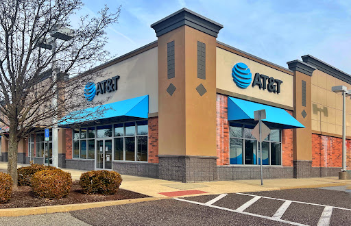 AT&T, 1108 Town Square Rd Suite 5, Pottstown, PA 19465, USA, 