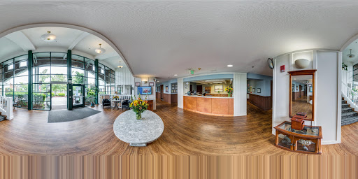 Waters Edge Lodge image