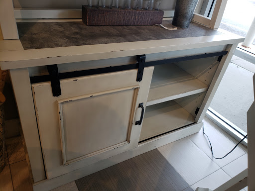 Furniture Store «Ashley HomeStore», reviews and photos, 7780 S Cicero Ave, Burbank, IL 60459, USA