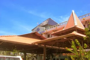 Kemunting Beach Resort image