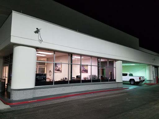 Toyota Dealer «Central Florida Toyota», reviews and photos, 11020 S Orange Blossom Trail, Orlando, FL 32837, USA