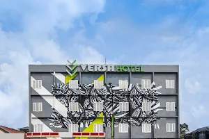 Versa Hotel image