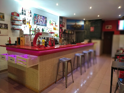 Ushuaia cafe bar - Carretera d,Artà, 30, local 5a, 07400 Port d,Alcúdia, Balearic Islands, Spain