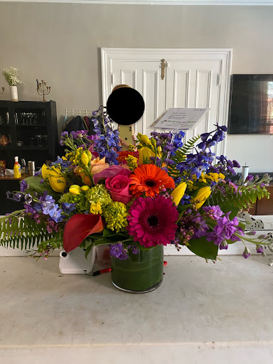 Florist «Central Square Florist», reviews and photos, 653 Massachusetts Ave, Cambridge, MA 02139, USA