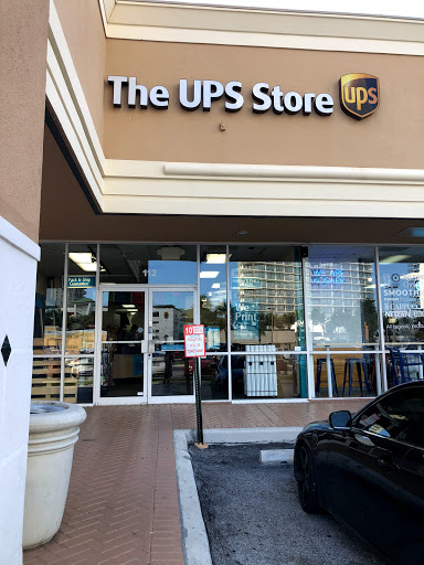 Shipping and Mailing Service «The UPS Store», reviews and photos, 16850 Collins Ave #112, Sunny Isles Beach, FL 33160, USA