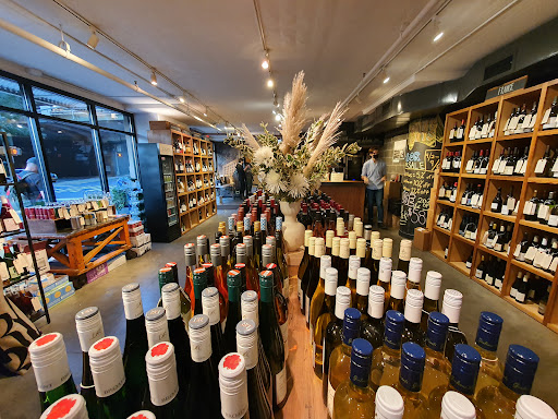 Wine Store «Waterfront Wines & Spirits», reviews and photos, 360 Furman St, Brooklyn, NY 11201, USA