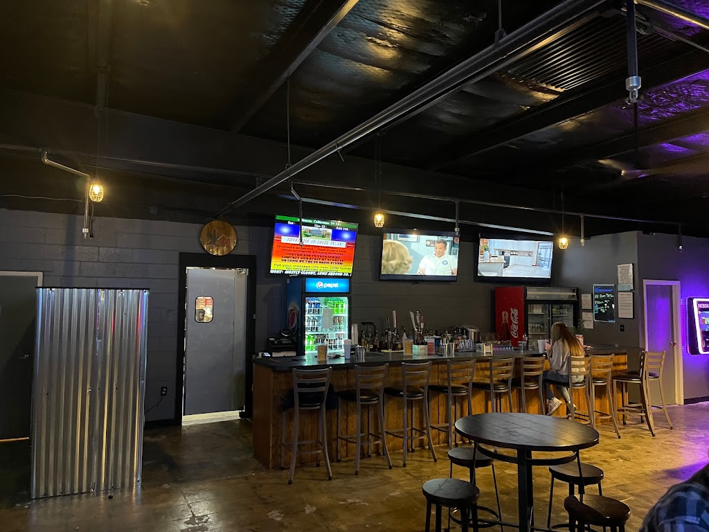 606 Bar & Grill 41143