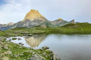 Lac du Miey image