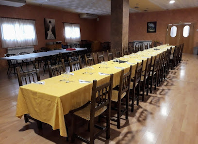 Restaurante Los Rosales - Av. Salamanca, 39, 49155 La Bóveda de Toro, Zamora, Spain