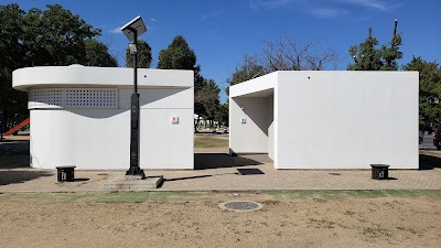 水島中央公園 噴水広場 トイレ