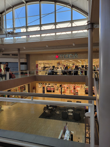 Shopping Mall «Arrowhead Towne Center», reviews and photos, 7700 W Arrowhead Towne Center, Glendale, AZ 85308, USA