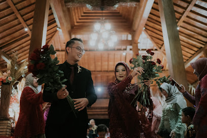 TERASEMESTA | Kediri Wedding Photographer