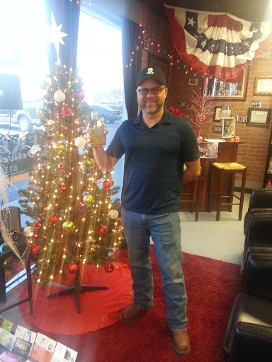 Liquor Store «Homage Liquor Experience, Inc.», reviews and photos, 4350 Lithia Pinecrest Rd, Valrico, FL 33596, USA