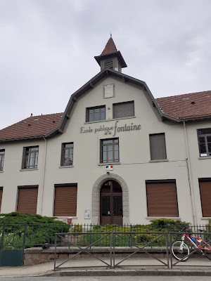 Ecole Publique de La Fontaine à Chasselay