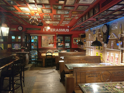 Erasmus Café - C. Meléndez, 7, 37002 Salamanca, Spain
