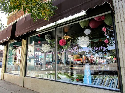 Bakery «Mulberries Cake Shop», reviews and photos, 2027 E Colfax Ave, Denver, CO 80206, USA