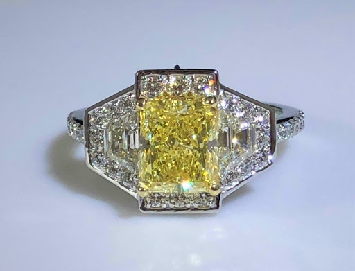 Collins Jewelers, 80 Seven Hills Blvd #307, Dallas, GA 30132, USA, 