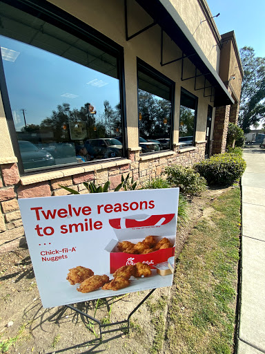 Fast Food Restaurant «Chick-fil-A», reviews and photos, 4350 Ontario Mills Pkwy, Ontario, CA 91764, USA