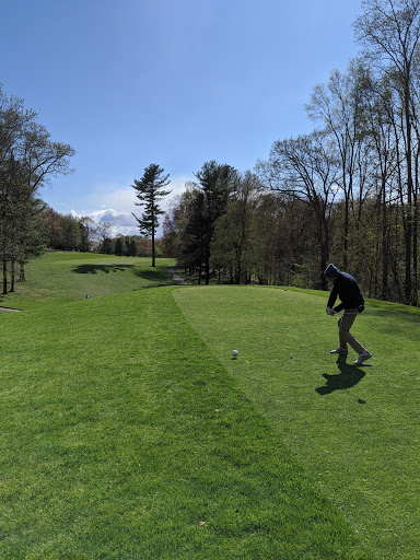Golf Course «Topstone Golf Course», reviews and photos, 516 Griffin Rd # A, South Windsor, CT 06074, USA