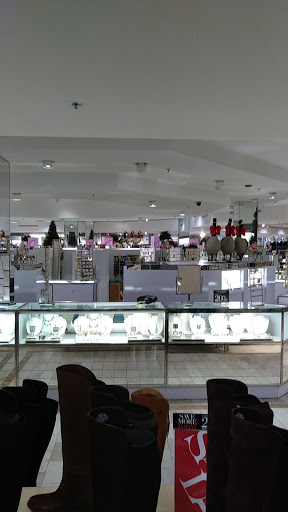 Department Store «Lord & Taylor», reviews and photos, 27650 Novi Road, Novi, MI 48377, USA