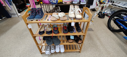 Clothing Store «Furry Friends Thrift», reviews and photos, 615 W Indiantown Rd, Jupiter, FL 33458, USA