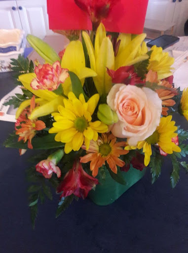 Florist «Hales Florist & Greenhouses», reviews and photos, 30594 Lorain Rd, North Olmsted, OH 44070, USA