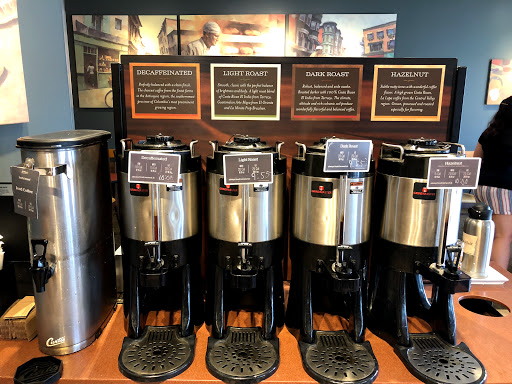 Shopping Mall «Creekside Commons Shopping Center», reviews and photos, Mentor Ave, Mentor, OH 44060, USA