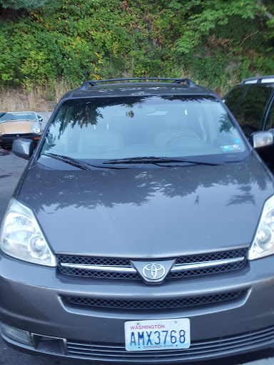 Used Car Dealer «Delgri Auto Sales», reviews and photos, 19425 Aurora Ave N, Shoreline, WA 98133, USA